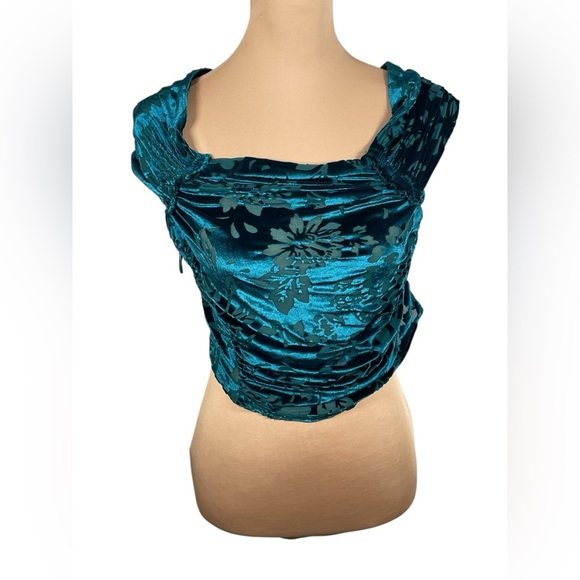 Free People Velvet Blue Green Jacquard Off Shoulder Top Cropped Open Back NWT - Picture 3 of 8